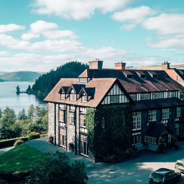 lake-vyrnwy-hotel-and-wedding-venue
