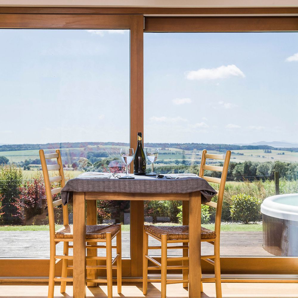 uk-honeymoon-staycation-craig-stephen