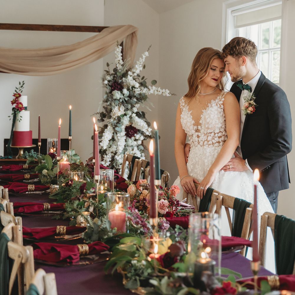 Twyning Park festive wedding inspiration 