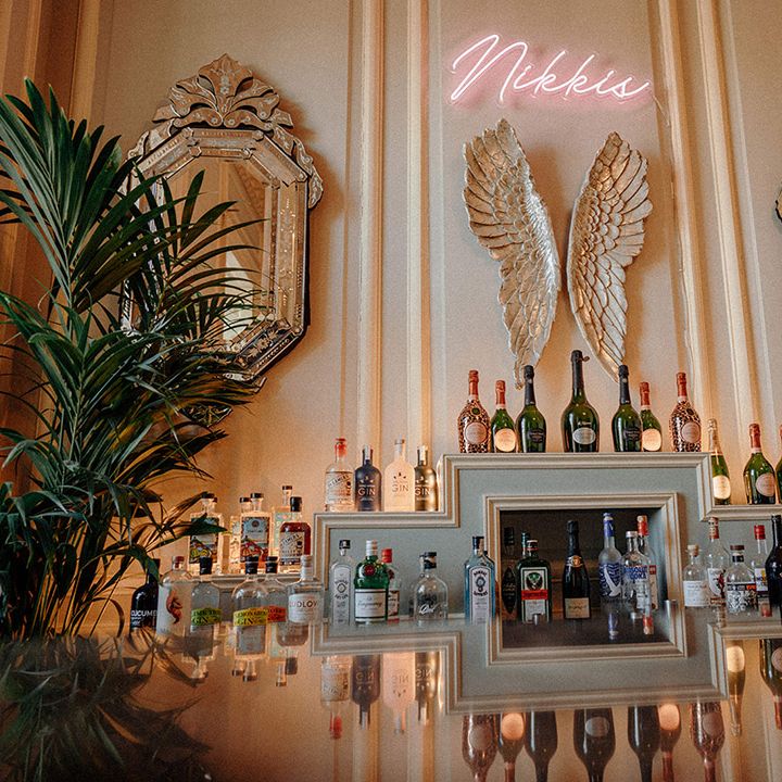 The bar at Davenport House