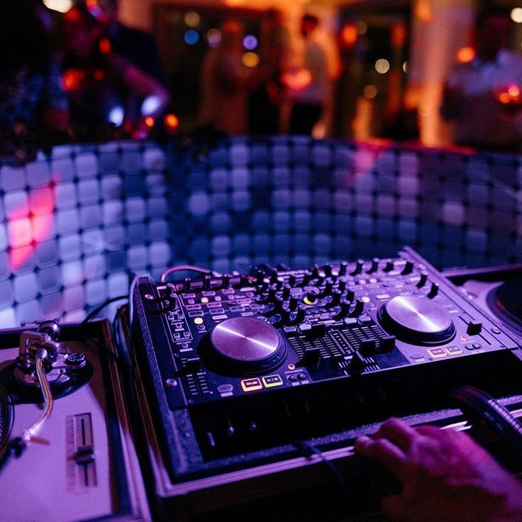 DJ Decks For Wedding Reception