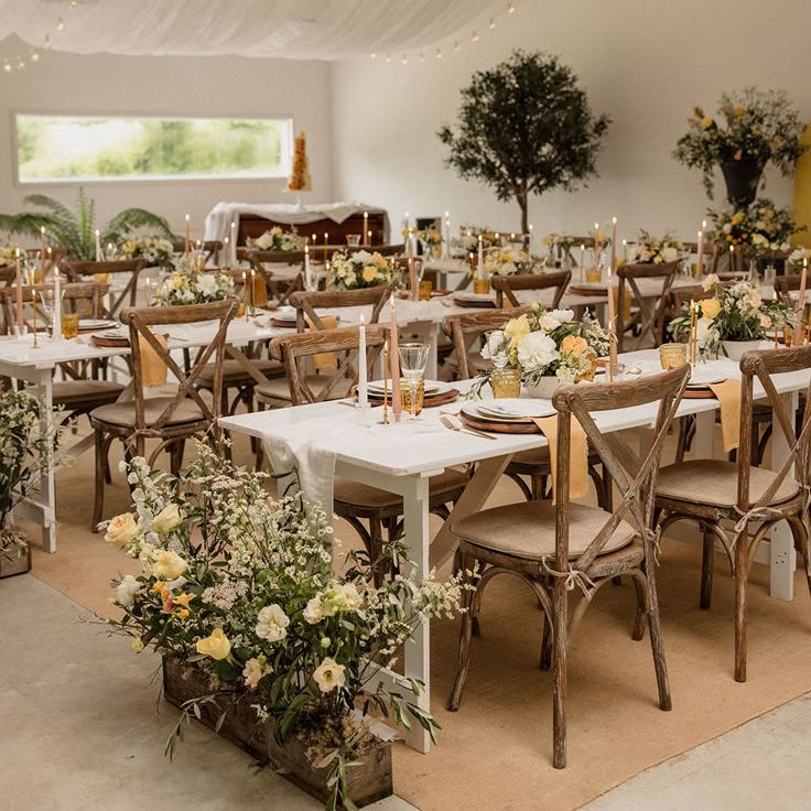 Yellow & White Wedding Theme with Pastel Yellow Flowers & Decorations