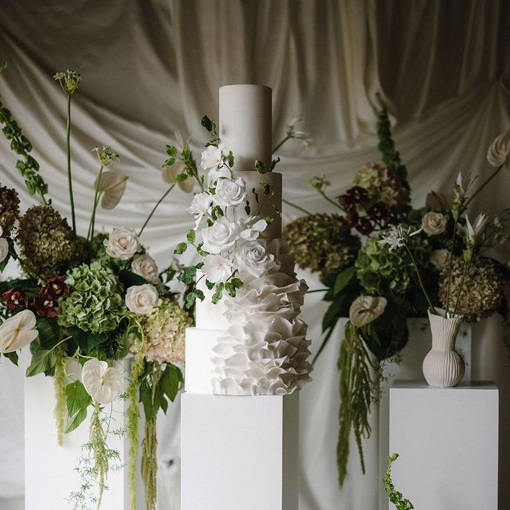 Luxury Five Tier Modern Ruffle Design Wedding Cake