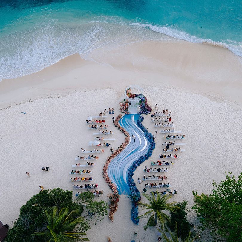 wedding-ceremony-on-the-beachon-private-island