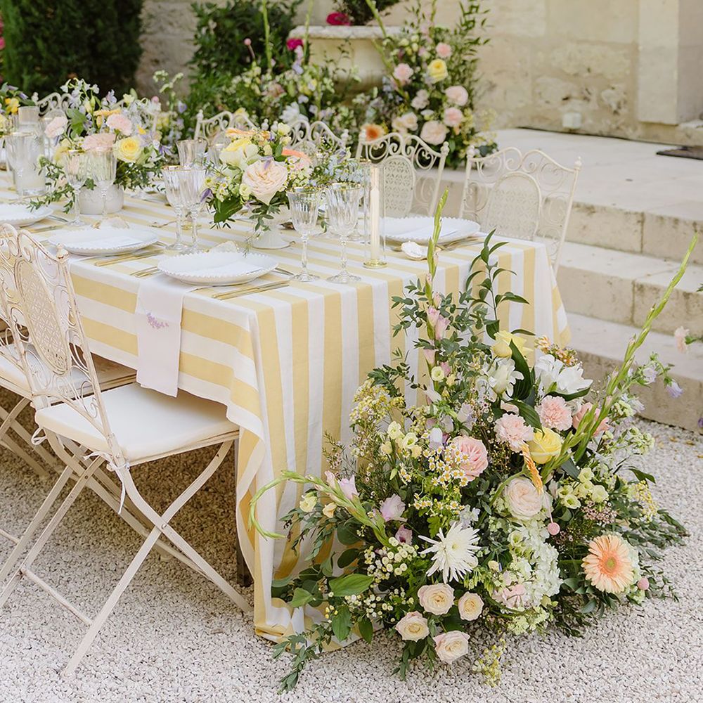 Butter yellow table decor