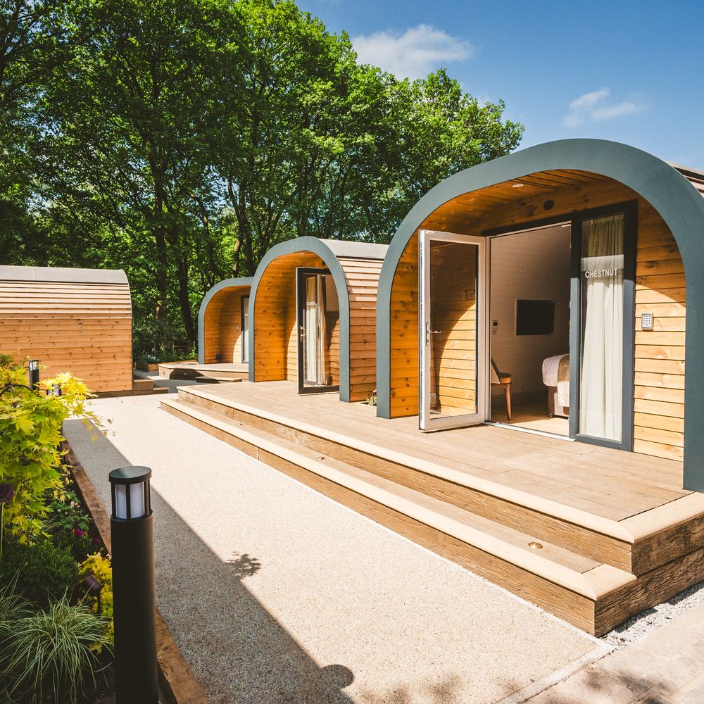 honeymoon-pod-moddershall-oaks