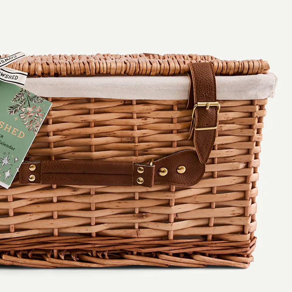 Cowshed beauty advent calendar 2025 closed basket 