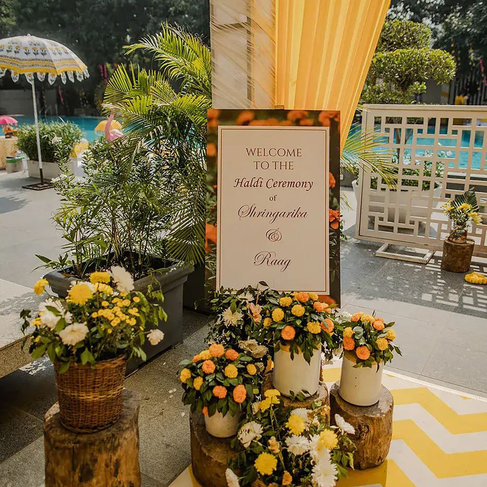 Canary yellow wedding colour theme