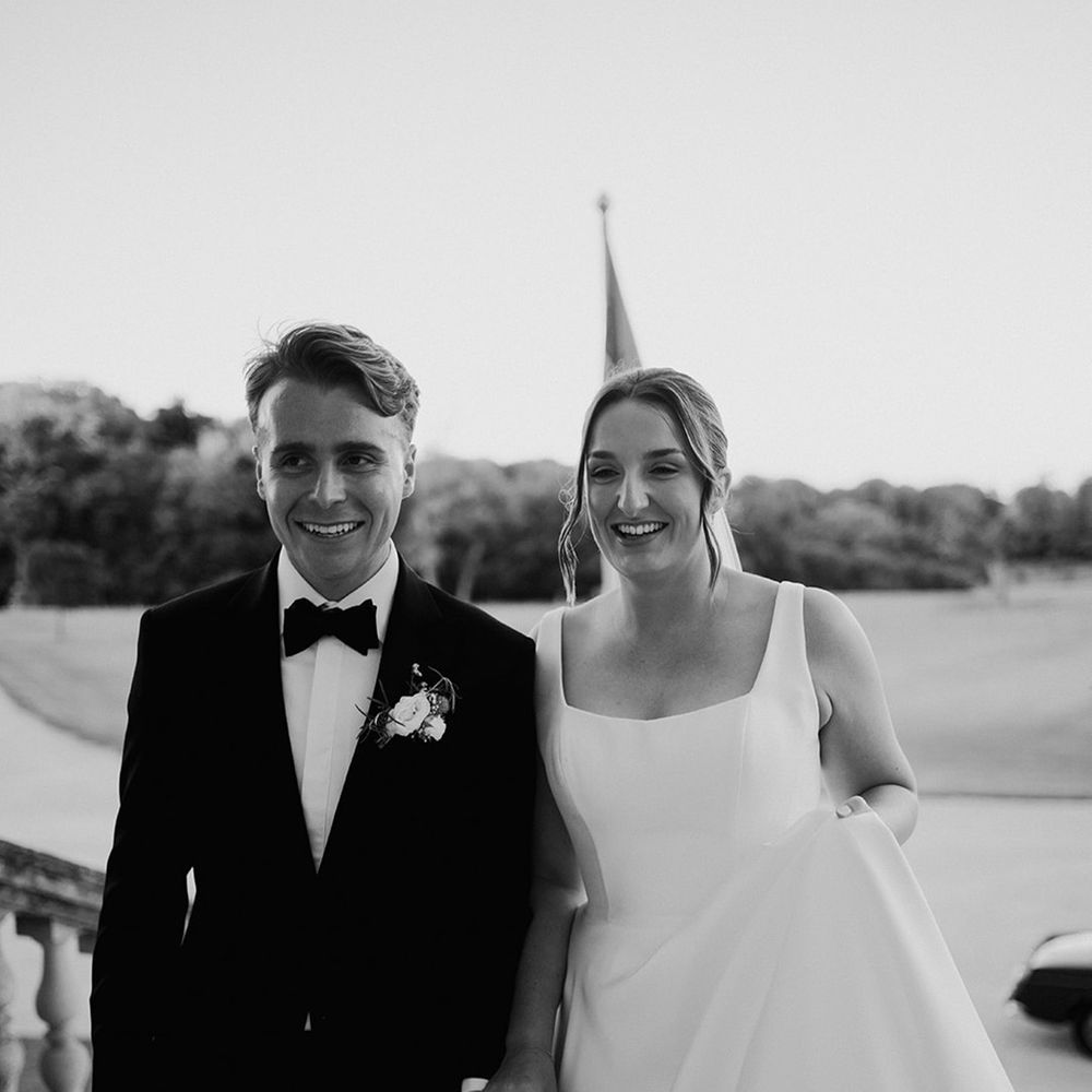 black-and-white-wedding-photo-of-the-bride-and-groom-at-castle-wedding