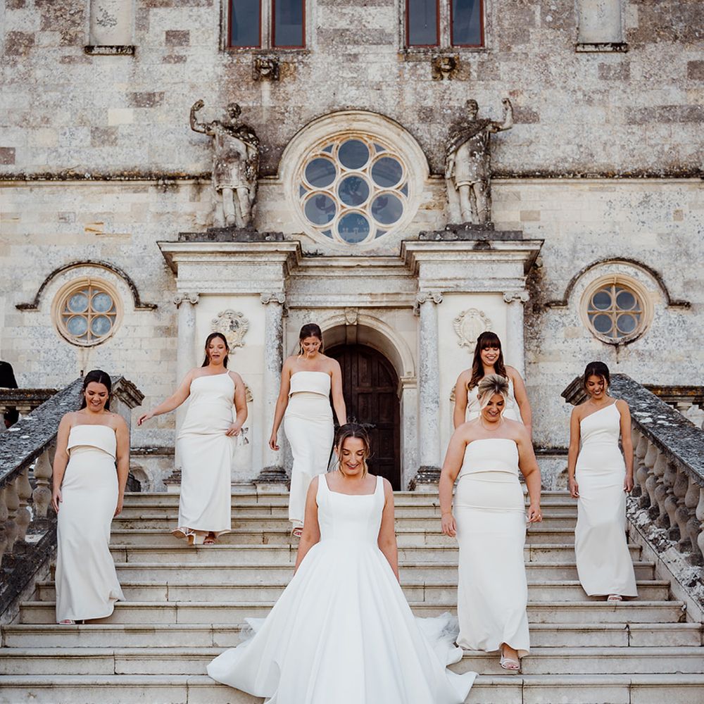 bridesmaids-in-light-cream-matching-strapless-bridesmaid-dresses