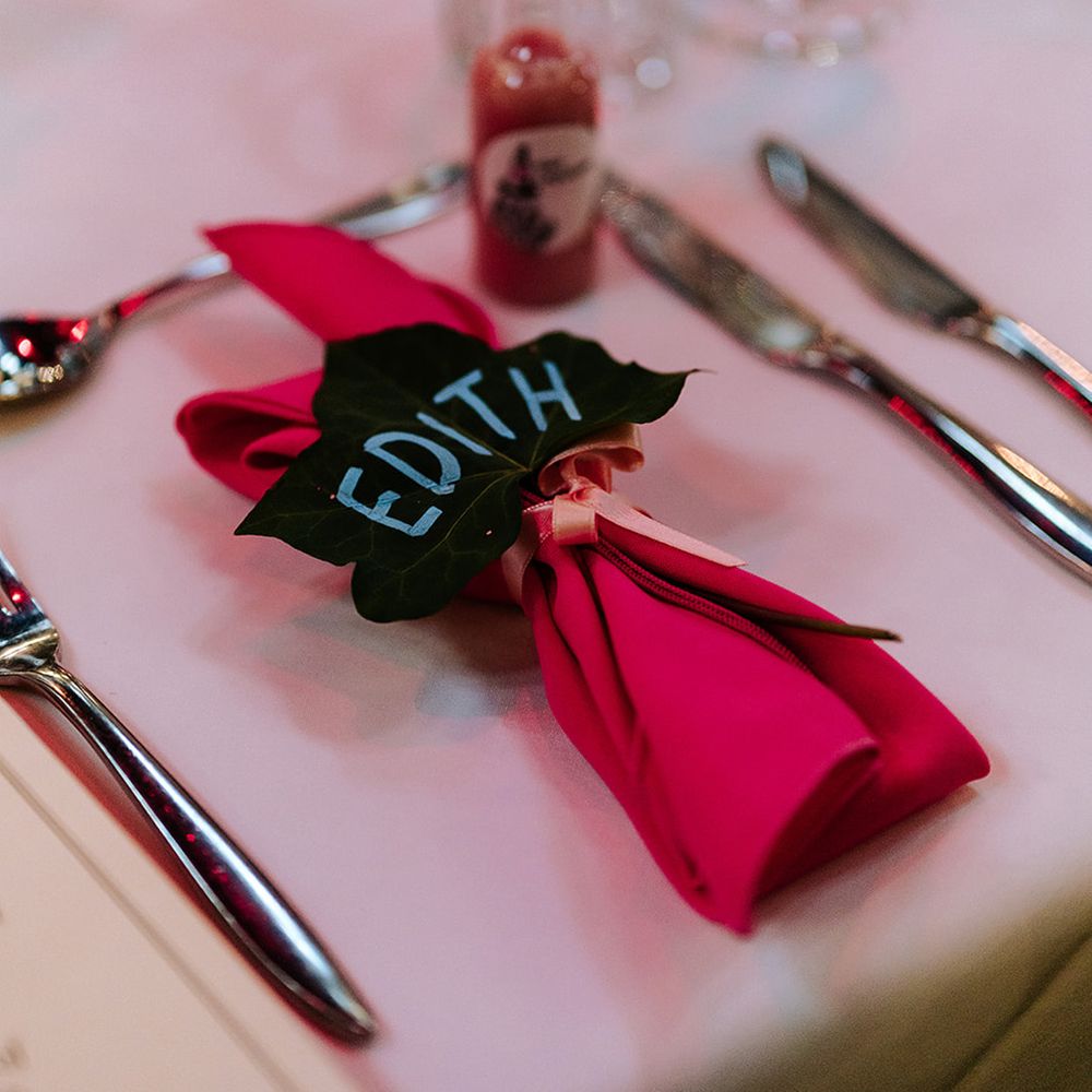 hot-pink-napkin-with-leaf-place-name