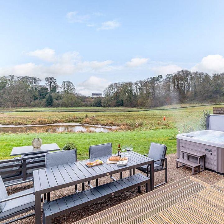 The Barns at Blackwater Meadow hot tub terrace