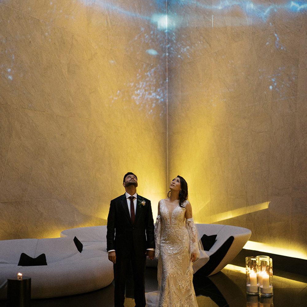 couple-portrait-with-incredible-wedding-lighting