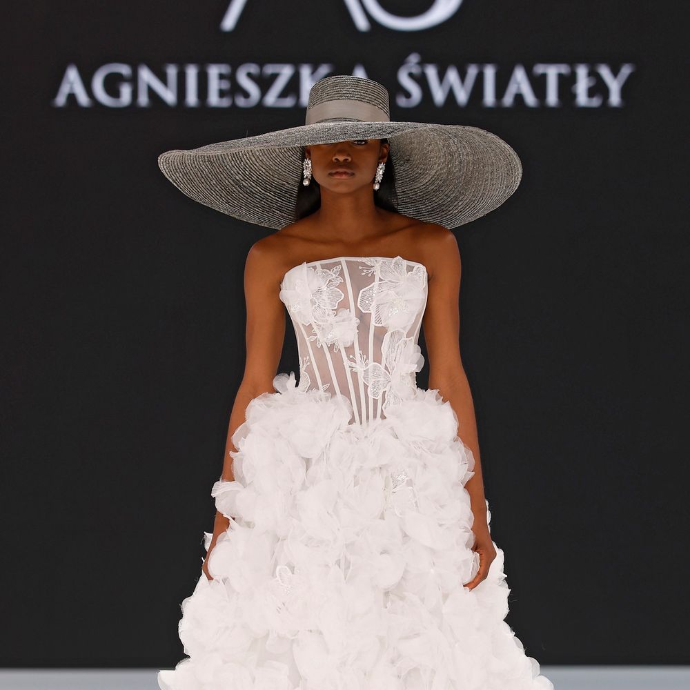 Agnieska Swiatly Bridal Hat - Barcelona Bridal Fashion Week 2025 Trend Report