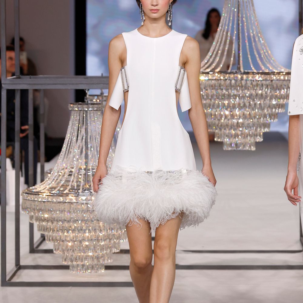 Isabel Sanchis Short Wedding Dress With Feather Bottom - Barcelona Bridal Fashion Week 2025