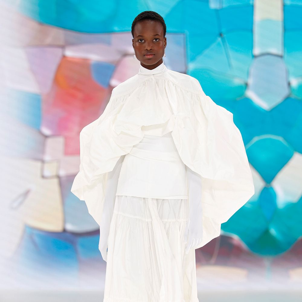 Mariano Moreno Catwalk Cape - Barcelona Bridal Fashion Week 2025 Trend Report