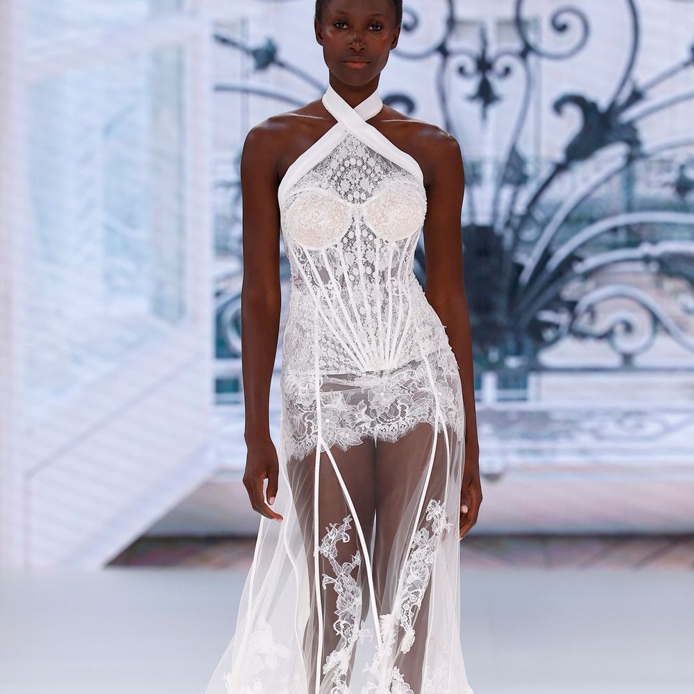 Yolancris Halterneck Wedding Dress Trend - Barcelona Bridal Fashion Week 2025