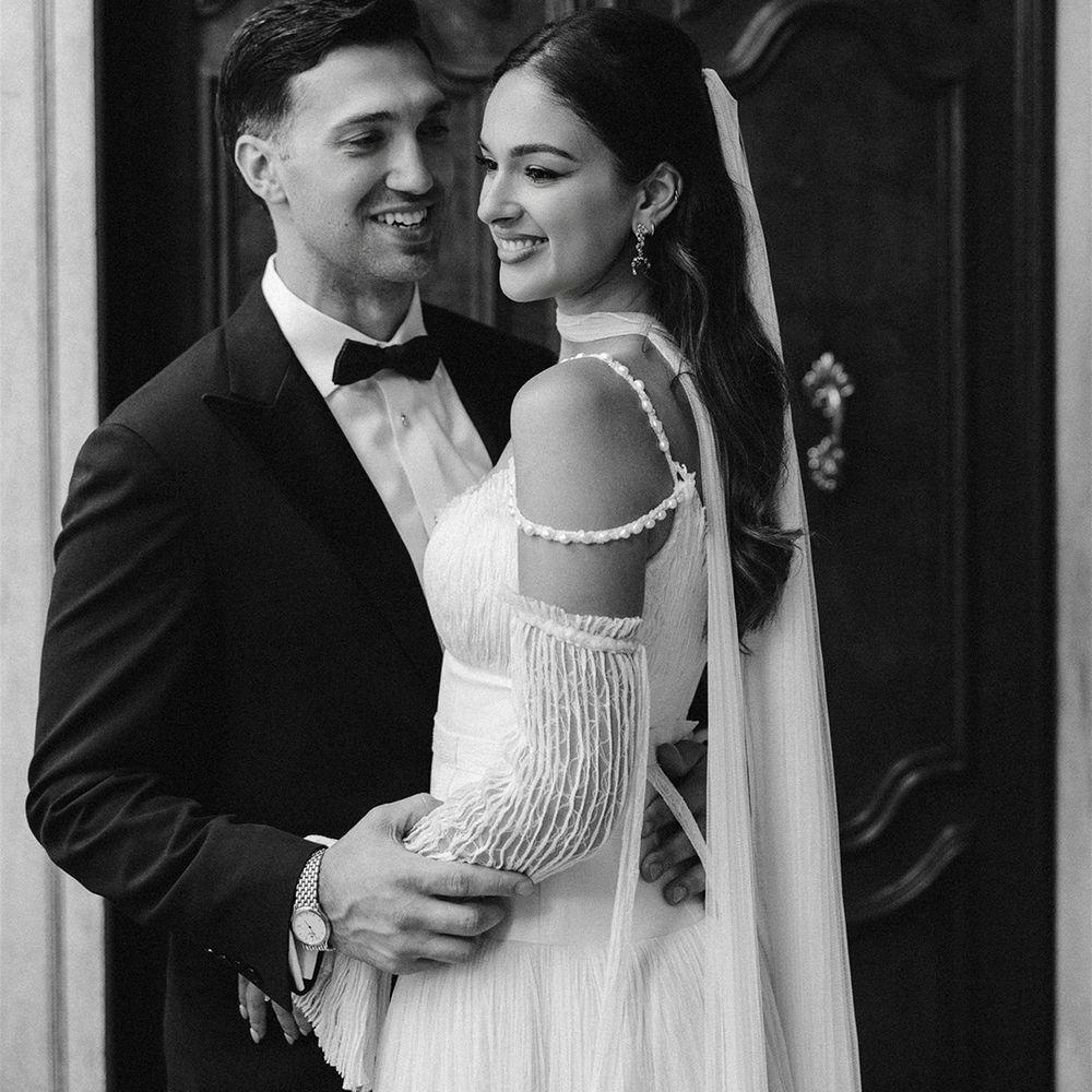 black-and-white-couple-portrait