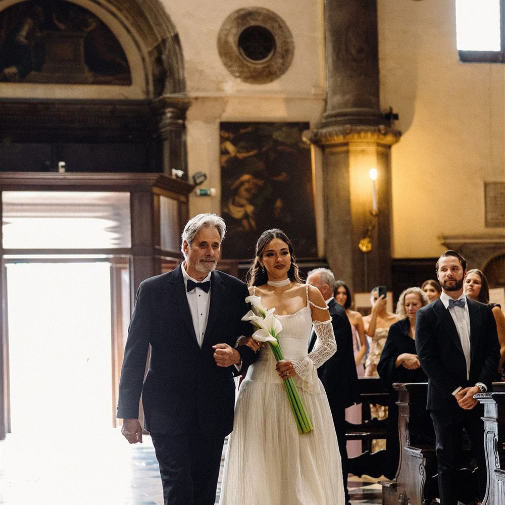 father-of-the-bride-walks-bride-down-the-aisle