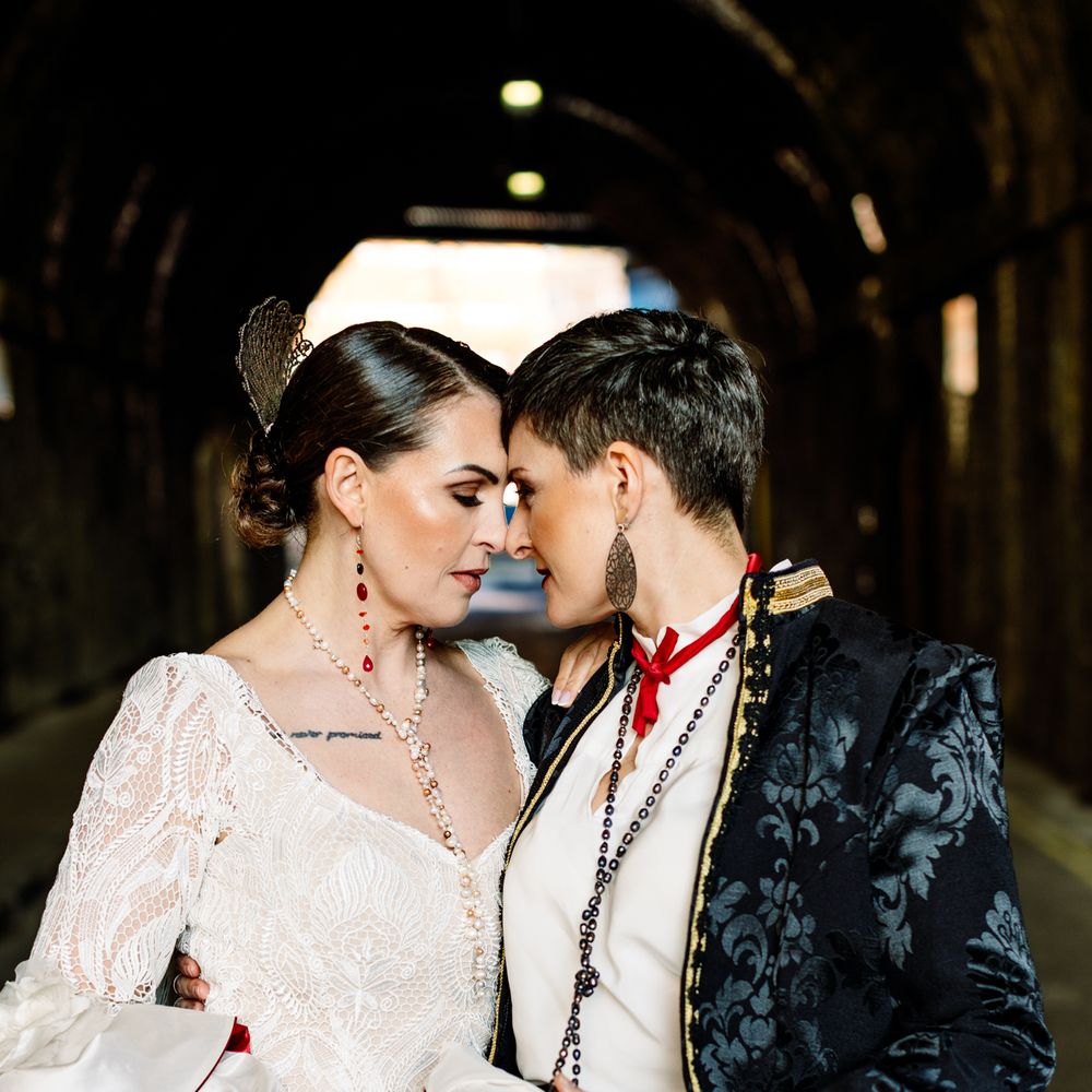 brides-in-traditional-spanish-dress-inspired-by-baz-lurhmann-film