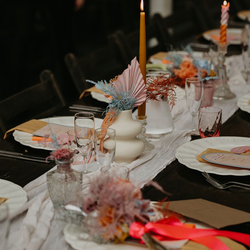 pastel-metallic-dried-flower-decor