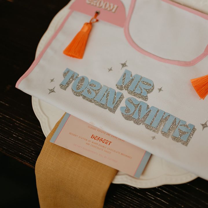 personalised-bibs-for-guests-favours