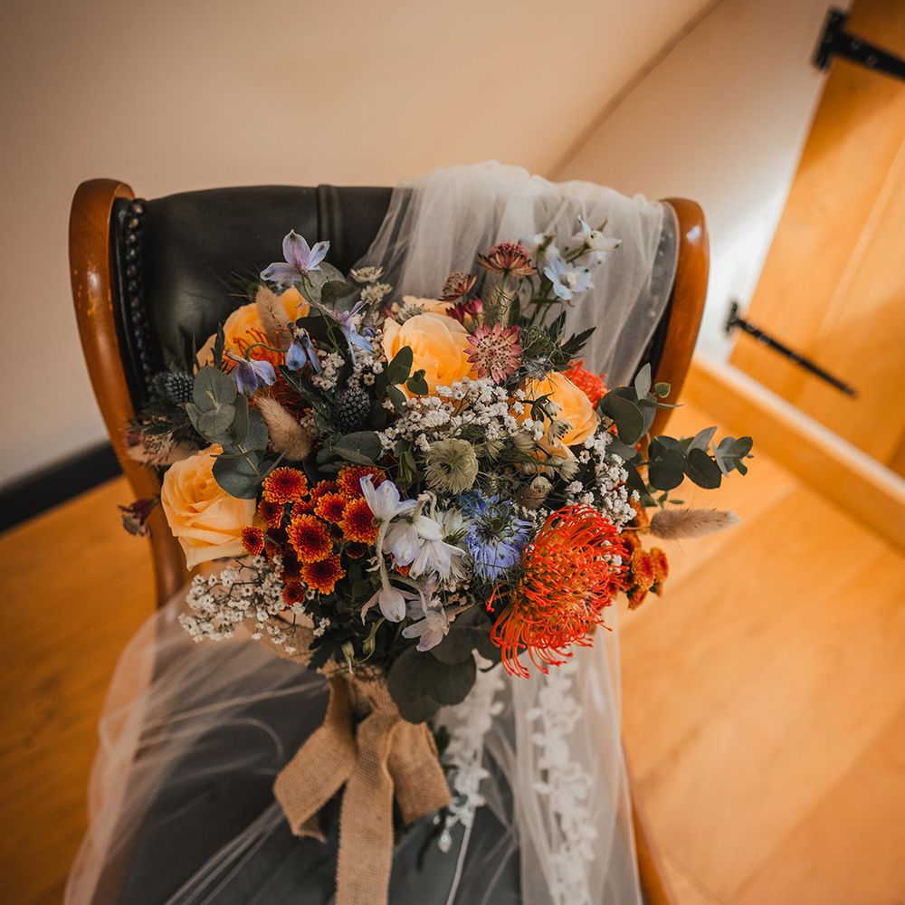 colourful-bridal-bouquet
