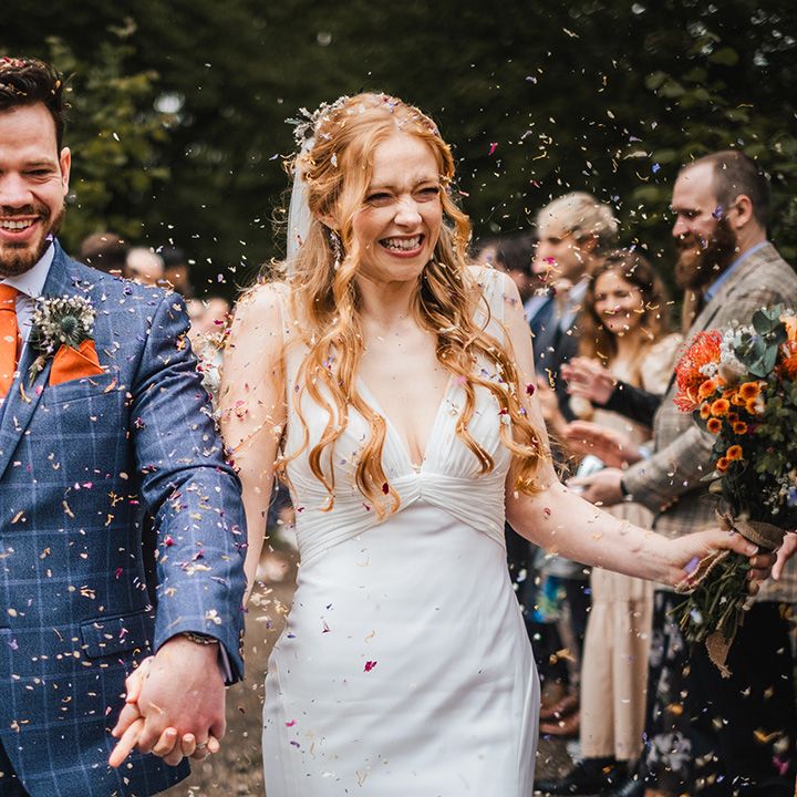 dried-confetti-moment-for-happy-couple