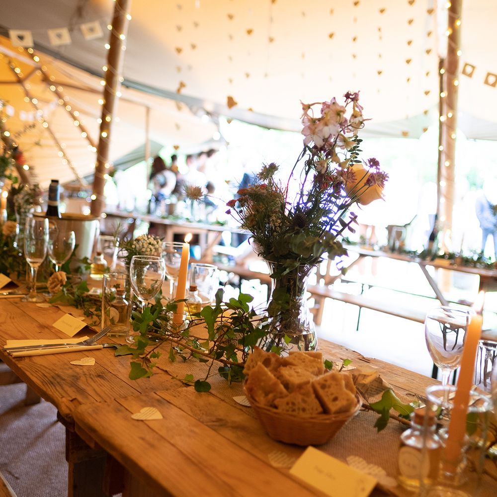 marquee-wedding-breakfast