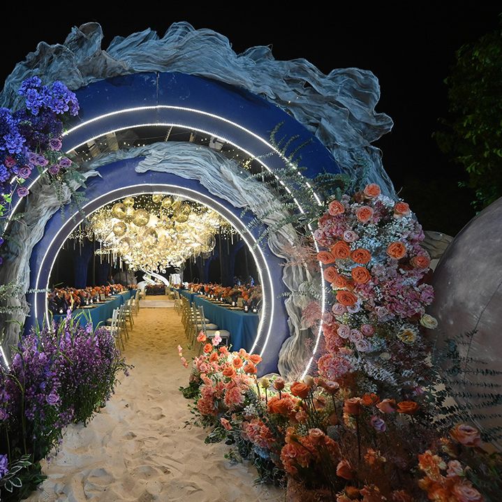 tunnel-entrance-for-wedding-breakfast