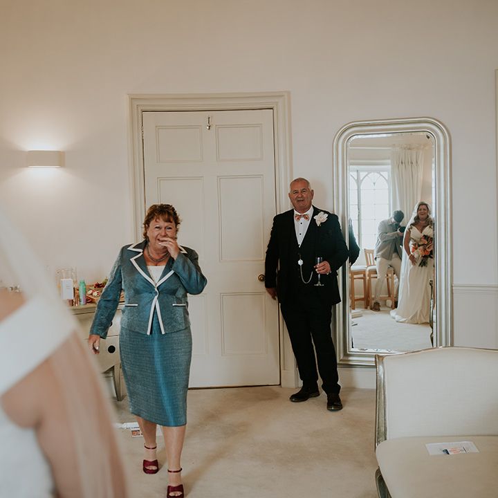 mother-and-father-of-the-bride-first-look