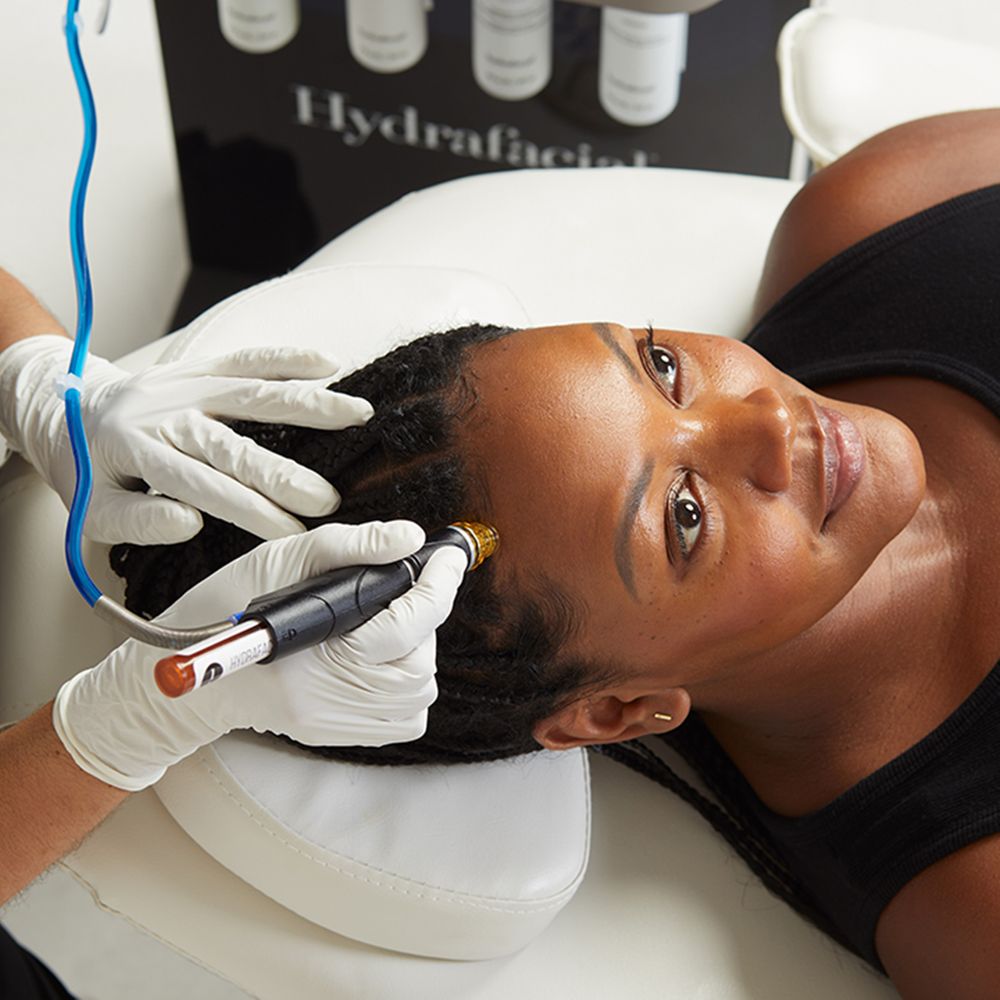 Keravive-Treatment-hydrafacial-scalp-treatment