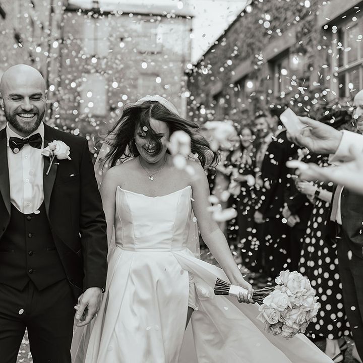 black-and-white-wedding-confetti-photo