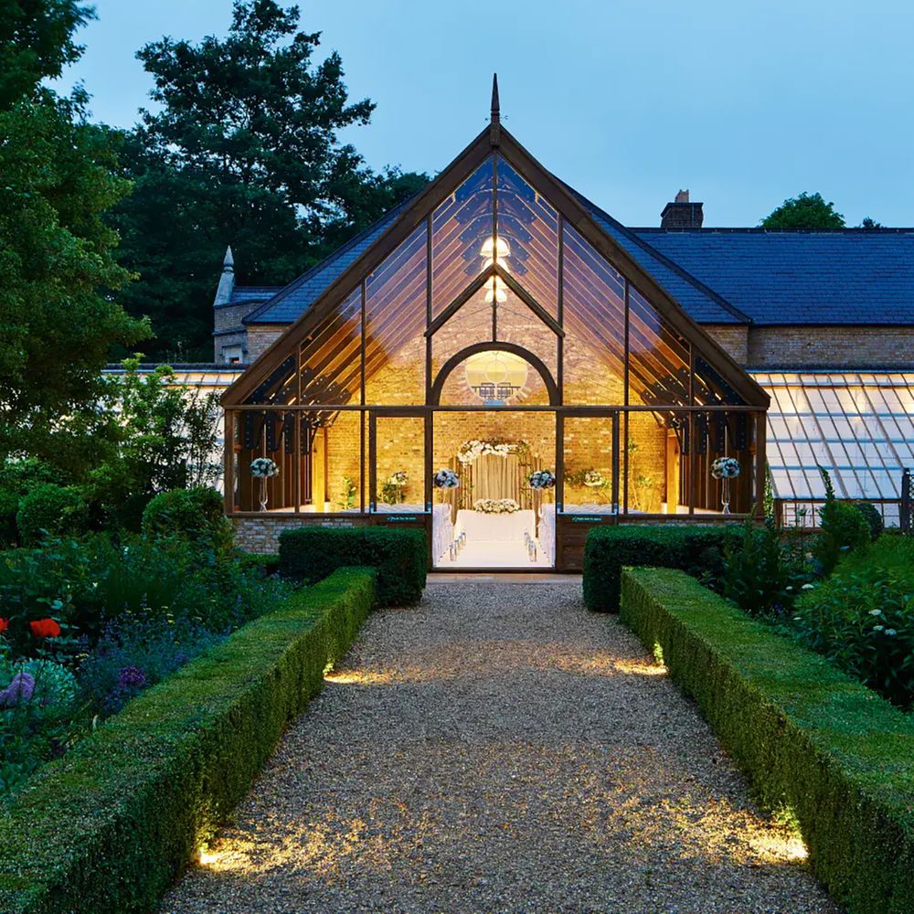 Hanbury Manor sustainable wedding venue, summer house exterior