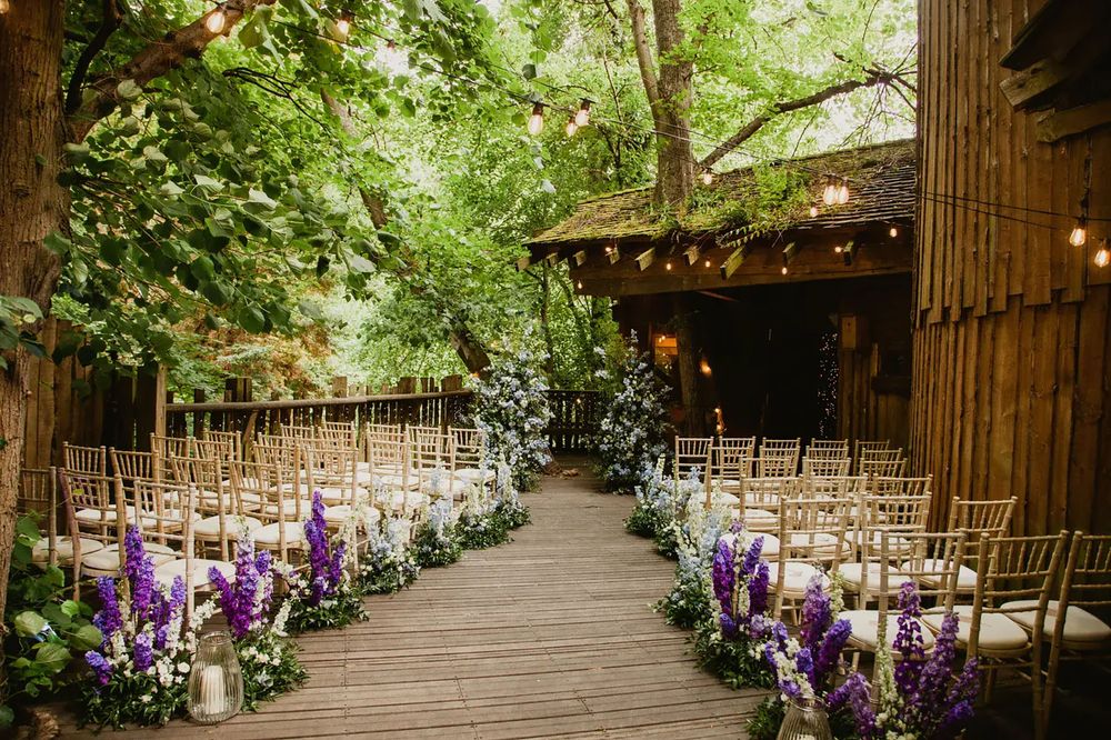 19 Best Sustainable & Eco-Friendly Wedding Venues