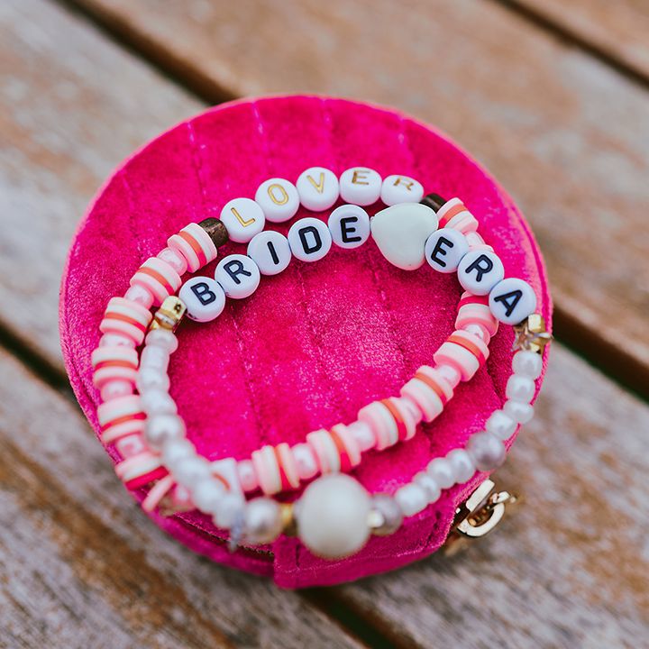 friendship-bracelets