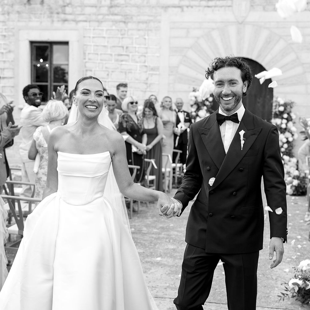 black-and-white-confetti-couple-portrait