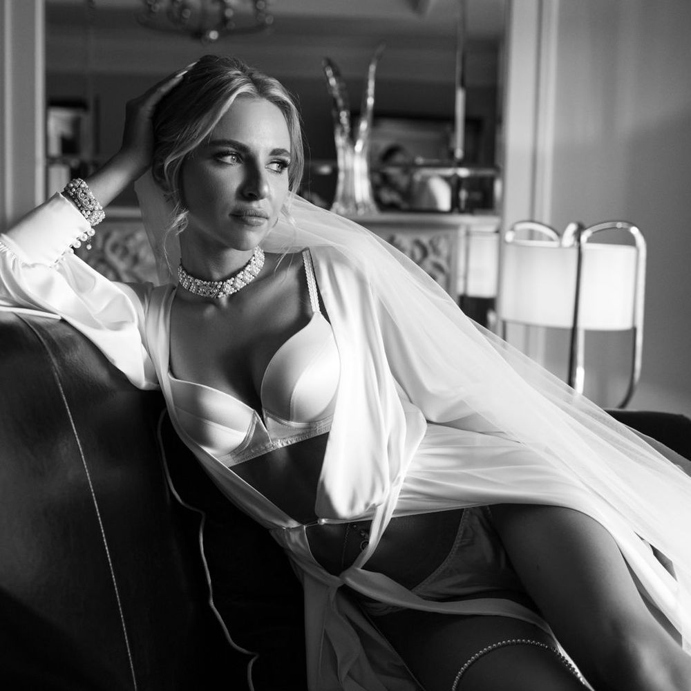 bride-in-white-lingerie-with-veil