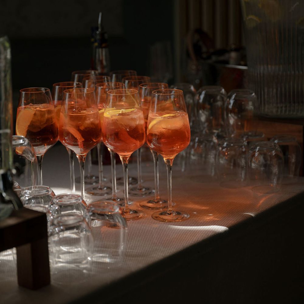 aperol-spritz-cocktails