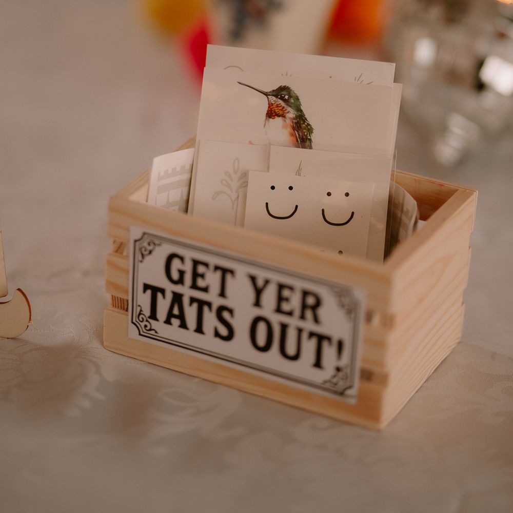 temporary-tattoos-for-wedding-guests-in-funny-box.