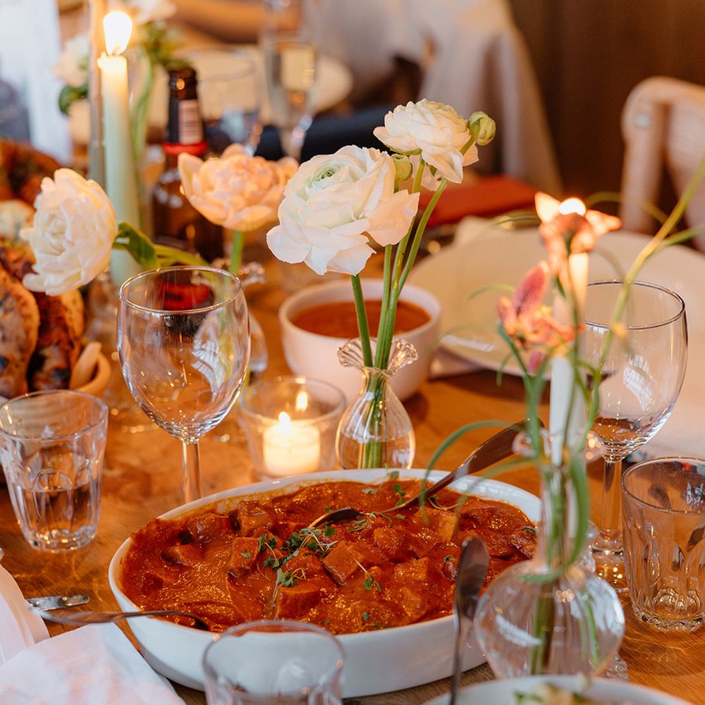 wedding-food-in-dishes-for-sharing-style-wedding-breakfast