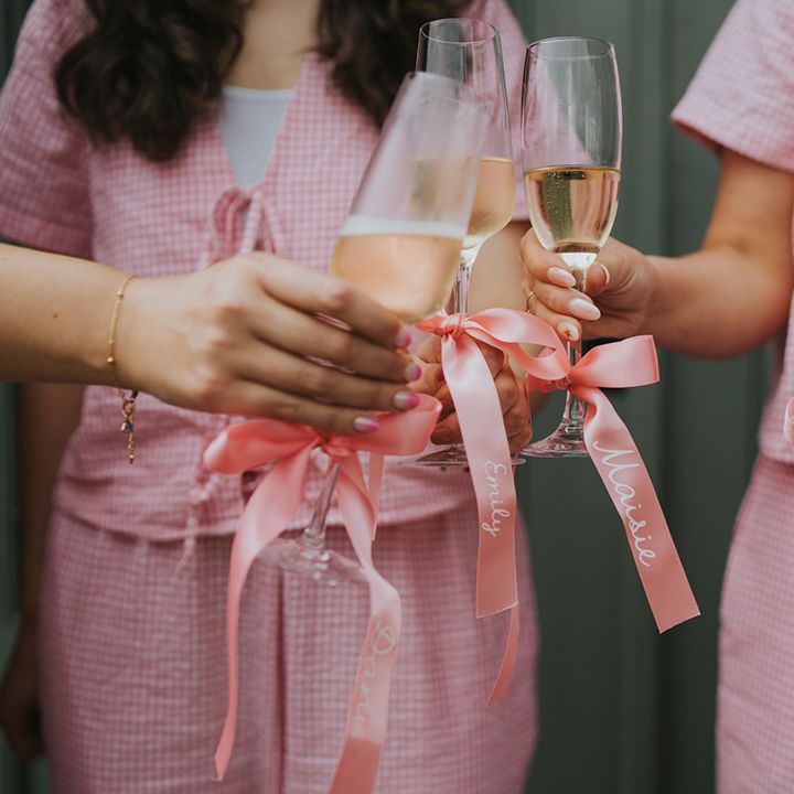 champagne-glasses-with-pink-ribbons