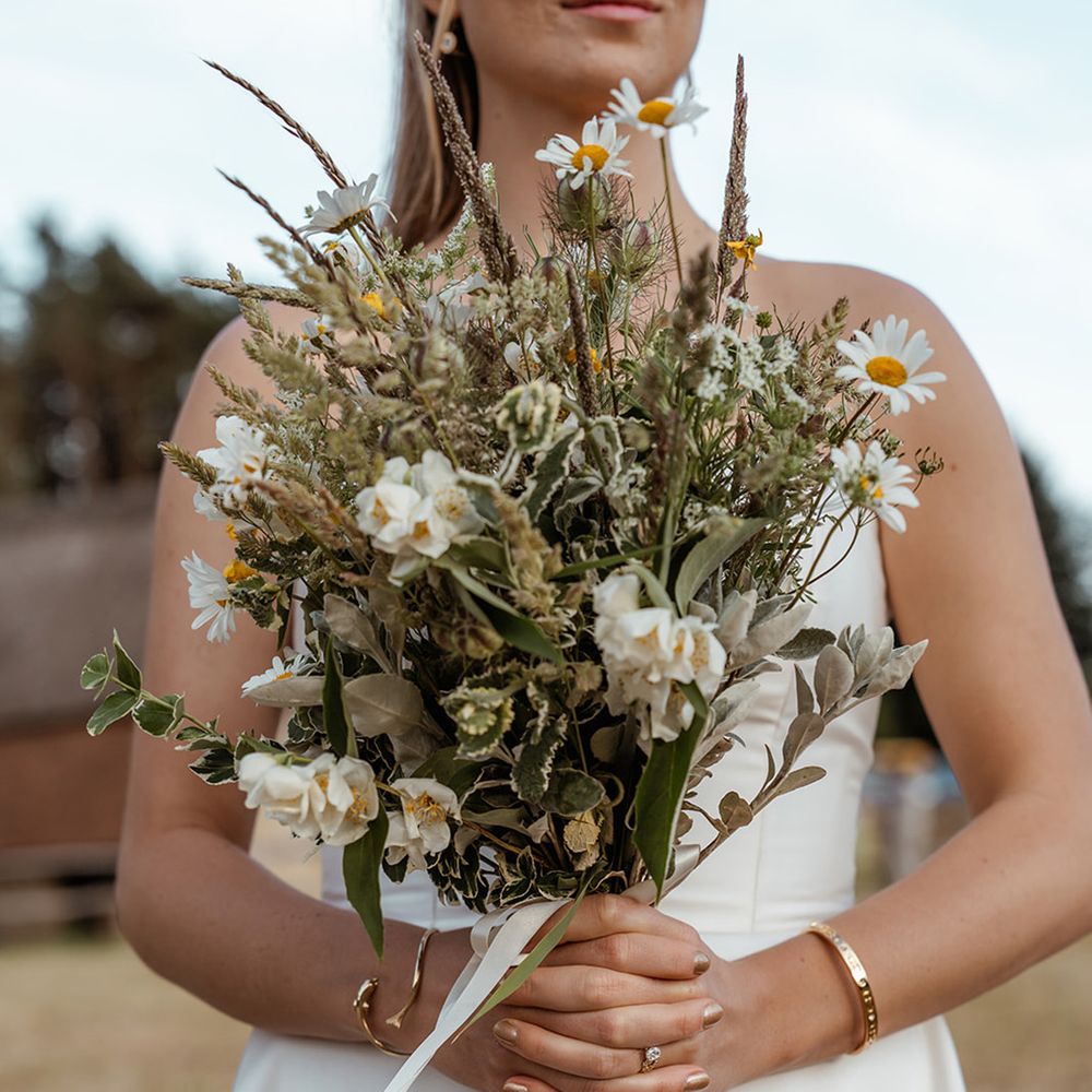 wildflower-wedding-bouquet