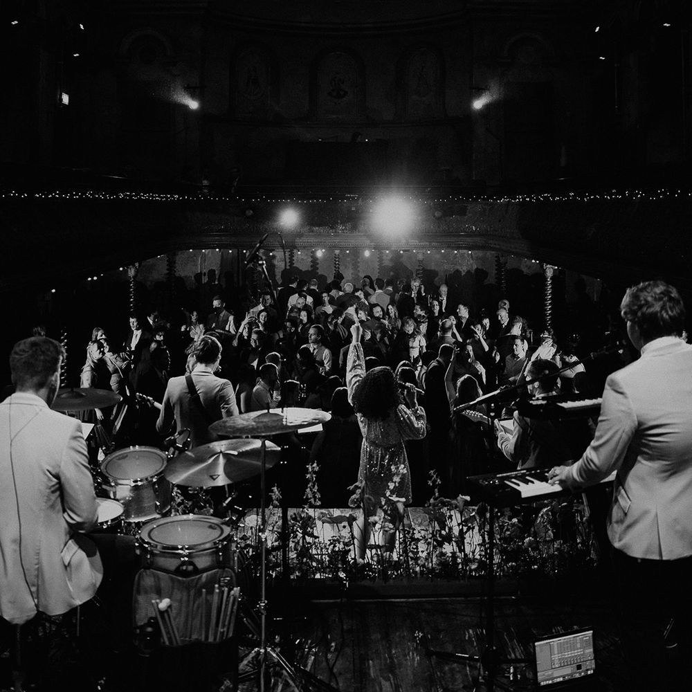 wedding-band-perfoms-at-music-hall