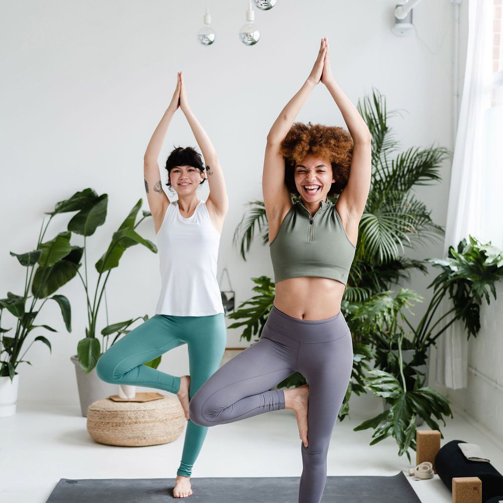 Glo Pamper mobile yoga class for wellness hen party package