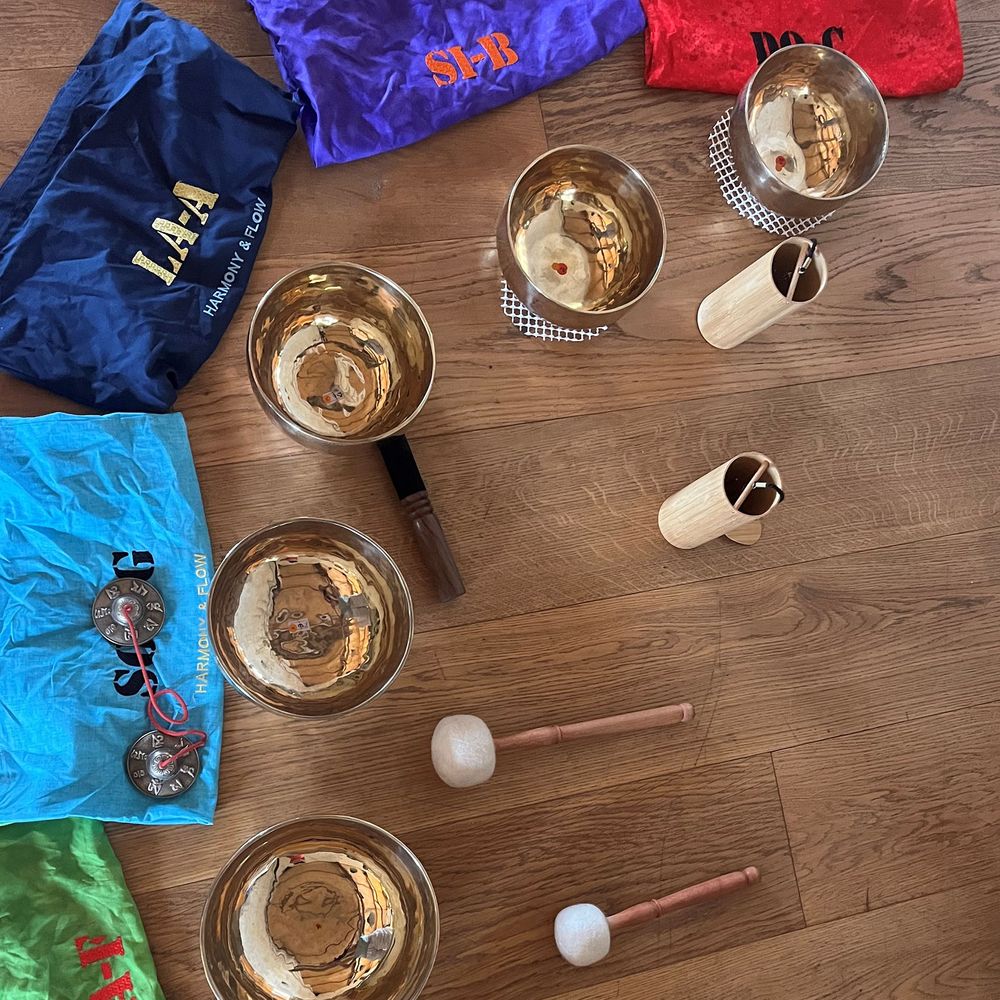 Glo Pamper mobile sound bath experience for wellness hen party package