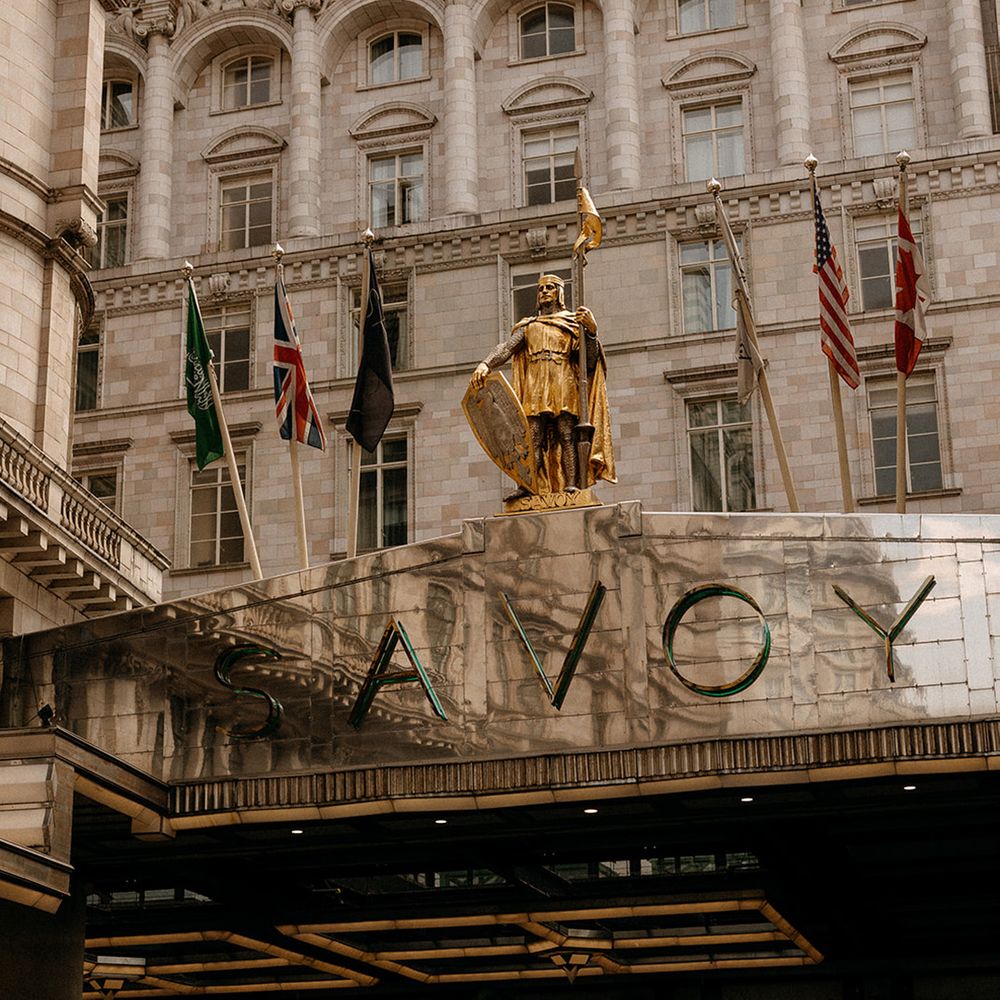 the-savoy-hotel-getting-ready-location