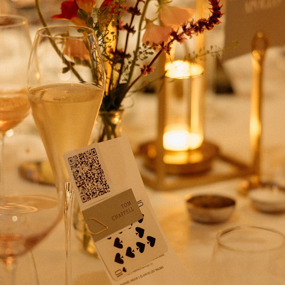 wedding-menu-place-name-and-playing-card.