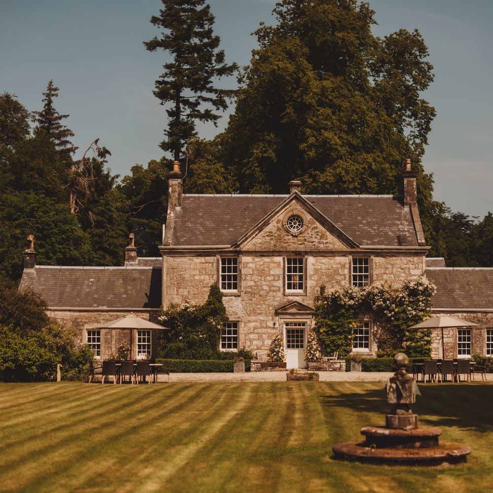 Broomholm Manor intimate wedding venue