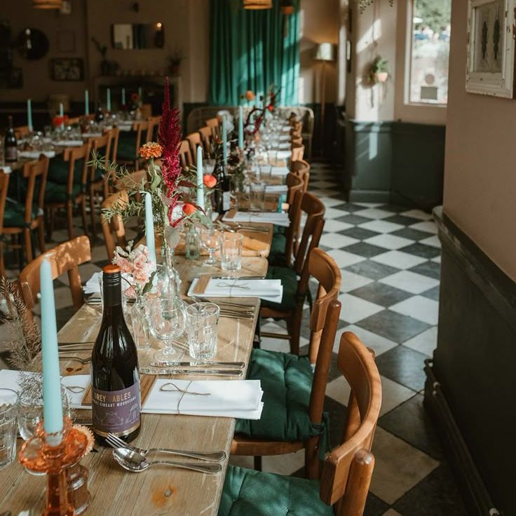 Pub Wedding With Minimalist Green Wedding Theme Tablescape